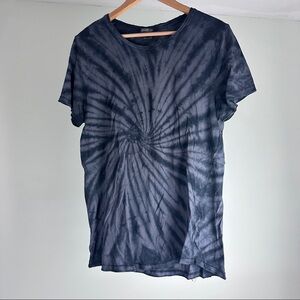 BLACK TIE DYE TEE